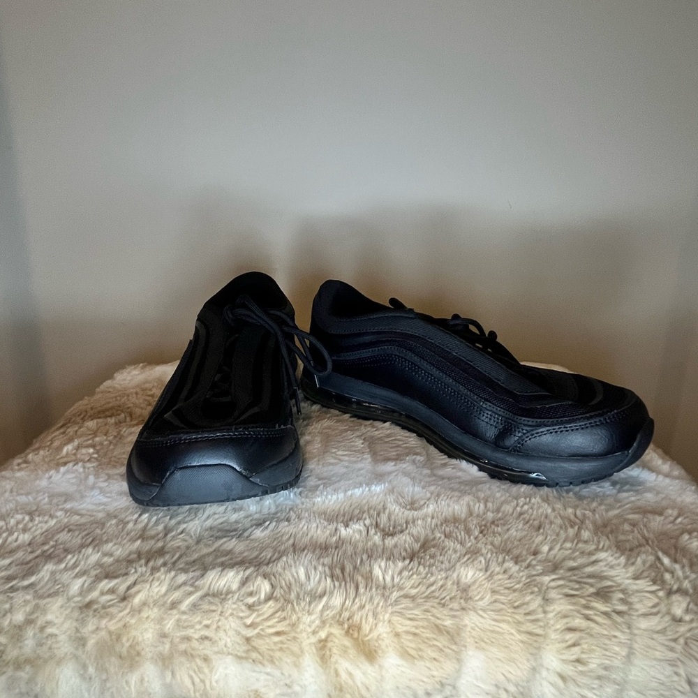 TredSafe Non Slip Sneakers
